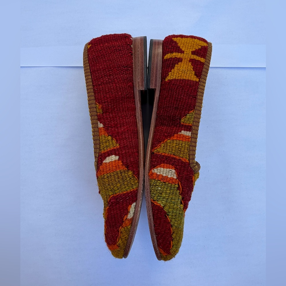 Res Ipsa Kilim Slippers – Handmade Woven Wool & Leather – Size 10 – Unique Pair - Picture 4 of 11